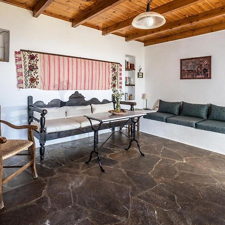 Agia Paraskevi  Manolis' Houseヴィラ エクステリア 写真