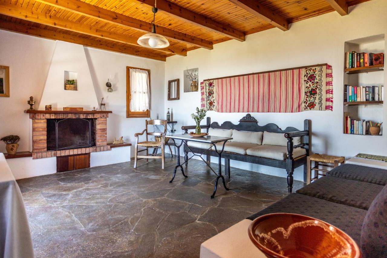 Agia Paraskevi  Manolis' Houseヴィラ エクステリア 写真